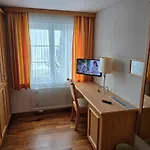 מלון Haus Engel Gams